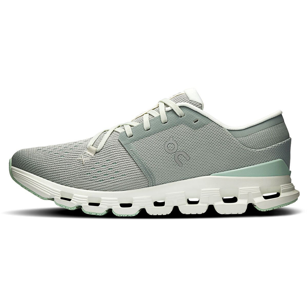 Dames On Cloud X 4 Cross-Training Hardloopschoenen