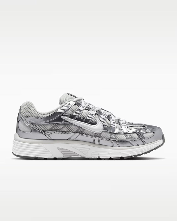 NIKE - P-6000 Metallic Silver