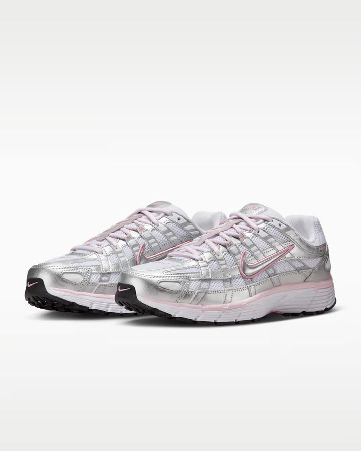 NIKE - P-6000 Metallic Silver Roze