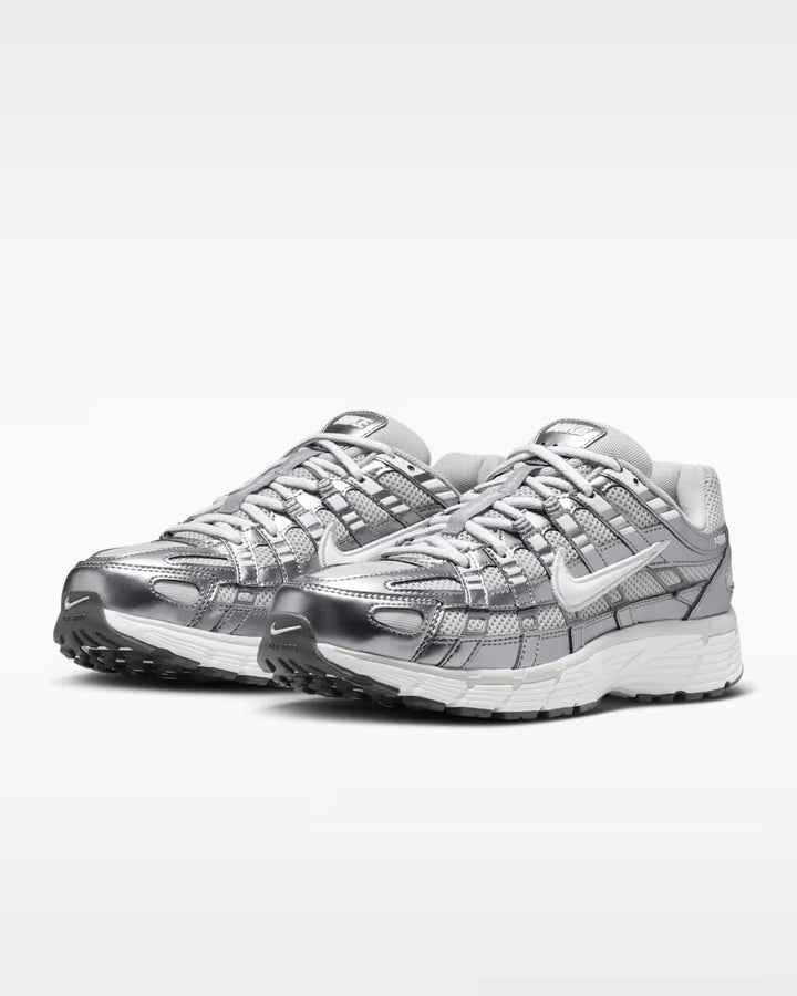 NIKE - P-6000 Metallic Silver